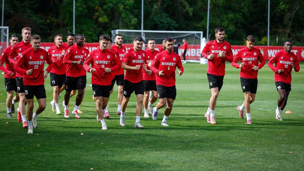 Трима от ЦСКА под въпрос за гостуването в "Надежда"