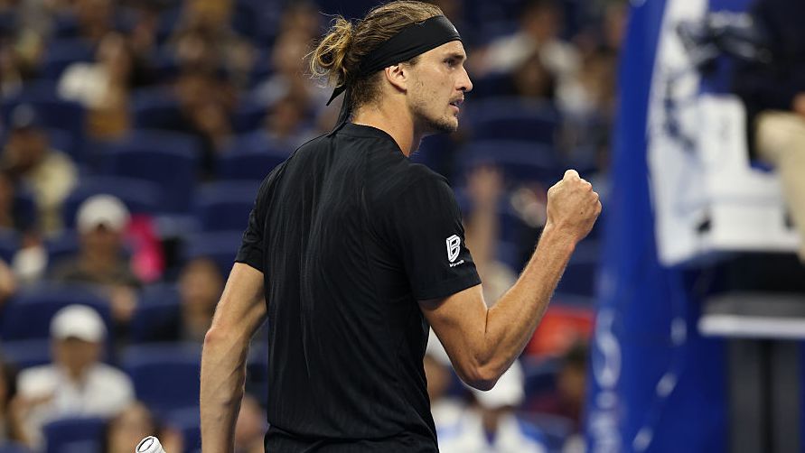 Поставените под номер 2 и номер 4 в схемата Александър