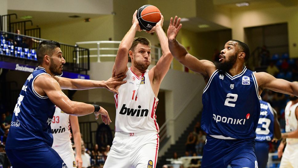 Везенков поведе Олимпиакос към финала за Суперкупата