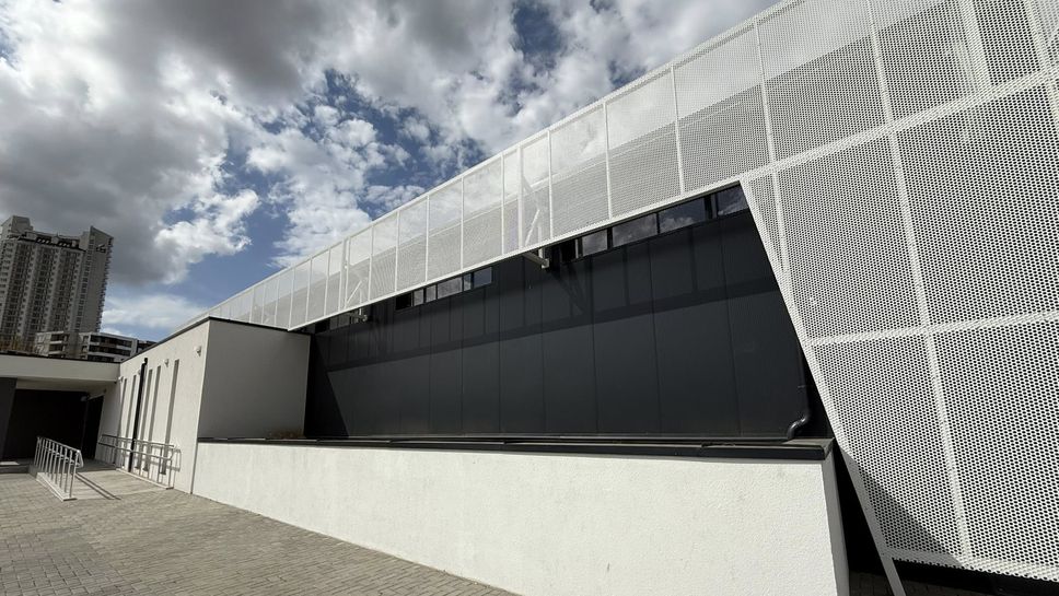 Новата спортна зала в бургаския комплекс Меден рудник е готова