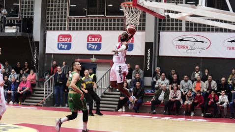  Забивка на гард от ЦСКА стана шлагер в мрежата 