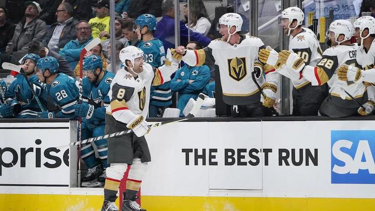 Фил Кесел записа две паметни постижения а Уилям Карлсон вкара