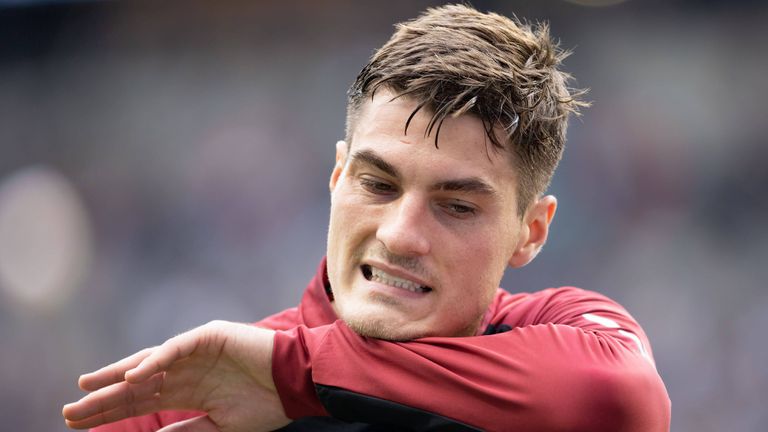 Нападателят на Байер Леверкузен Патрик Шик е трансферна цел на