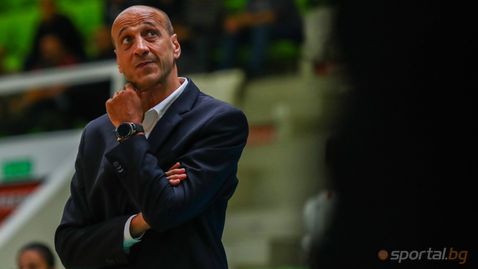  Тони Дечев: Не ме интересува обстановката в групата, а положението на тима 