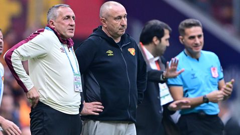  Спорен червен картон пречупи Мъри Стоилов и Гьозтепе против първенеца Галатасарай 