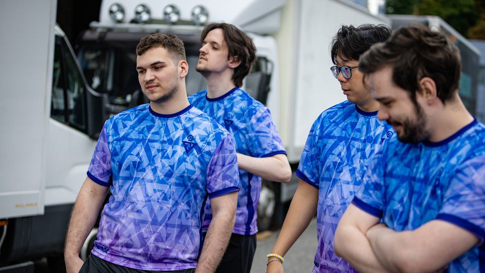 Божидар  bzm Богданов и неговият отбор TUNDRA Esports записаха ценна победа с 2 1 над Team Liquid