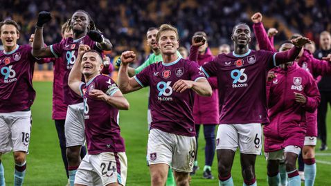 Драма в битката за оцеляване остави Уулвс на дъното