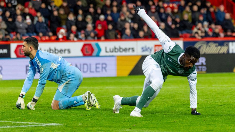 Единият клуб от Единбург тресна Митов и Абърдийн, другият се справи със Селтик и увеличи преднината си в Шотландия