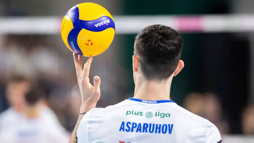 Световният вицешампион с България Аспарух Аспарухов и неговият Шлепск Малов