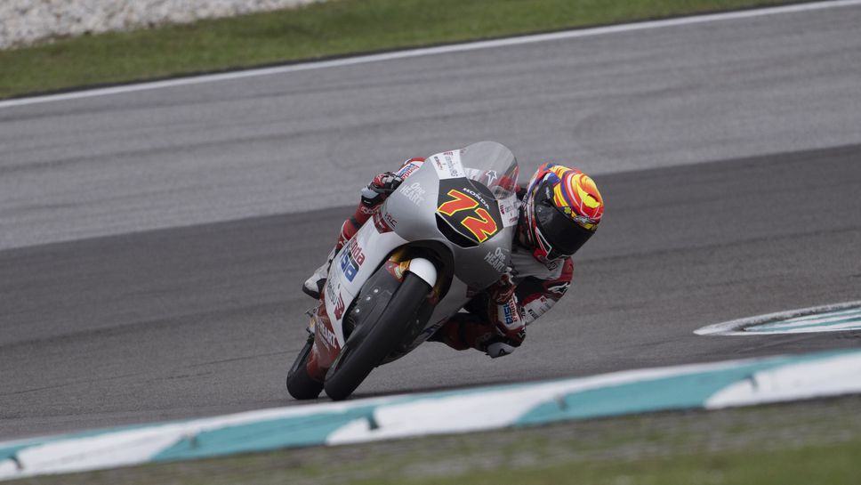 Японец с доминантна първа победа в Moto3 в скъсената Гран При на Малайзия