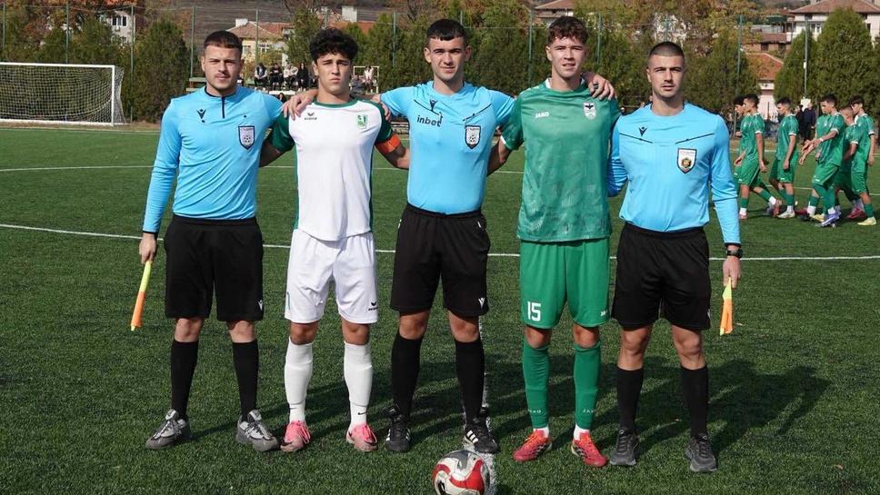 Пирин надви Национал в мач с червен картон и късни голове при U17