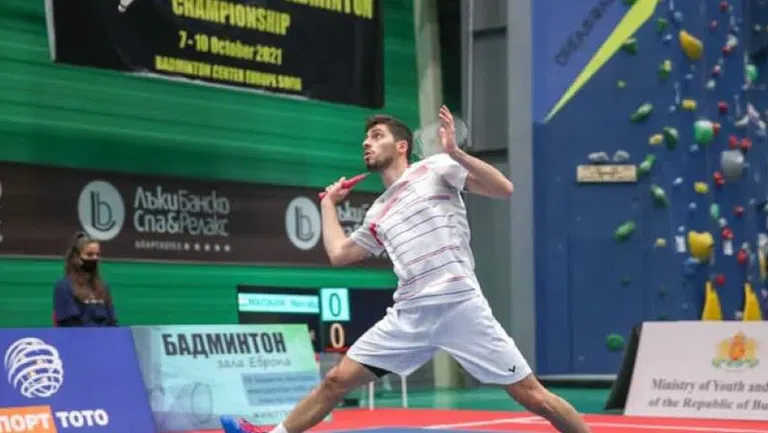 Даниел Николов се класира за четвъртфиналите на турнира по бадминтон в Глазгоу