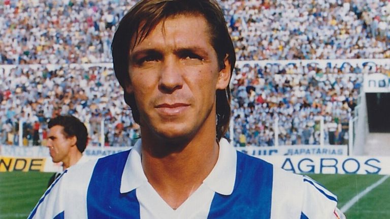 На 66 годишна възраст почина един от най великите португалски футболисти от