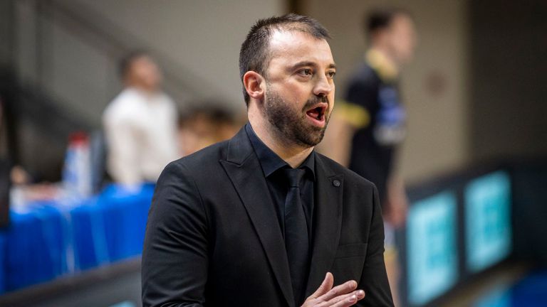 Старши треньорът на Рилски спортист Людмил Хаджисотиров сподели мнението си