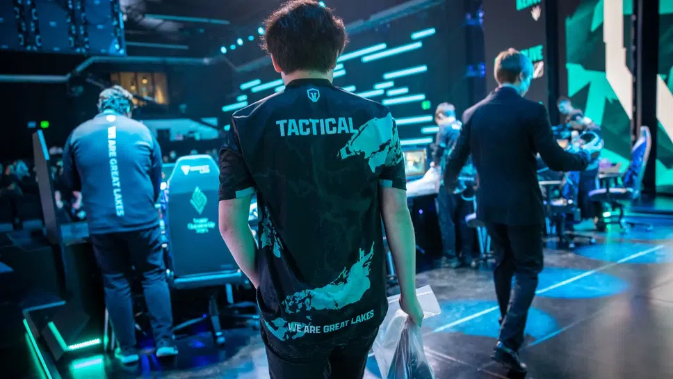 Immortals излиза с нов състав