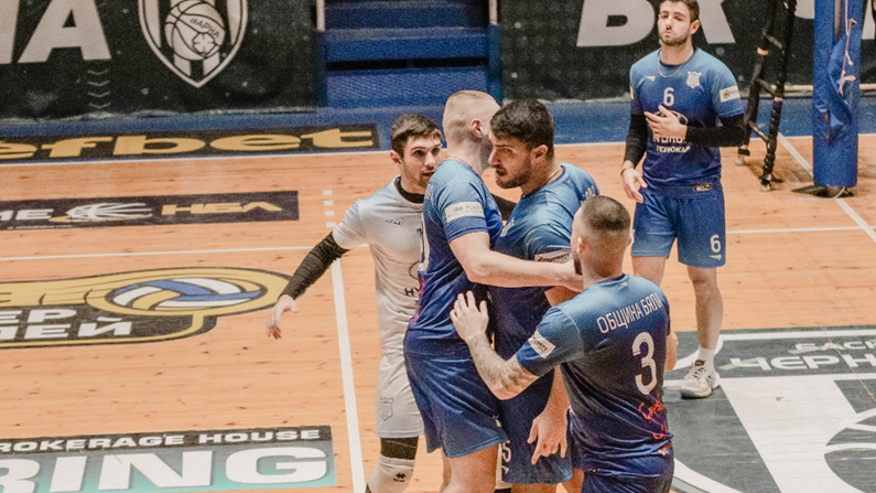 3 на 3 във Висшата лига - непобедени и непобедили