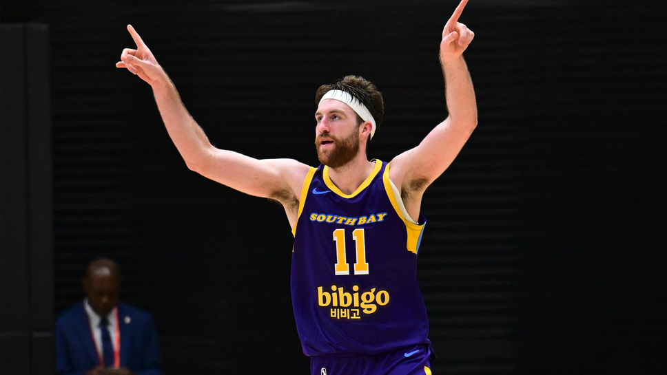 Ел Ей Лейкърс привлече легендата на колежанския баскетбол Дрю Тими