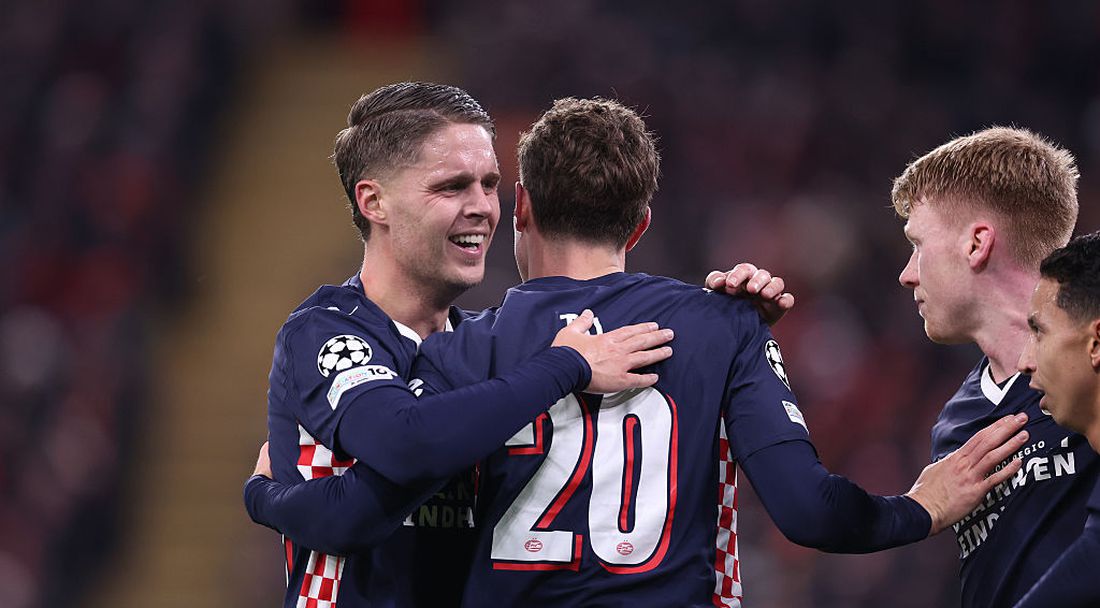 Срамът за Ливърпул продължи с катастрофа на "Анфийлд" срещу ПСВ