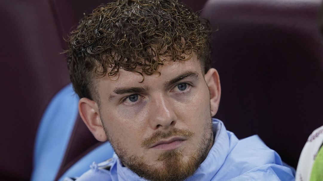 Емери коментира възможността Харви Елиът да се завърне в Ливърпул