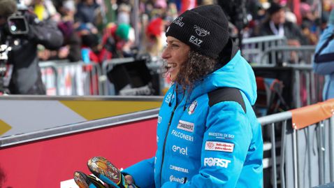  Федерика Бриньоне към този момент се качва на ски 