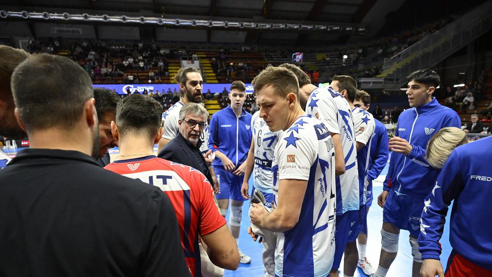 Отборът на Веро Волей Монца в който играят националът Мартин