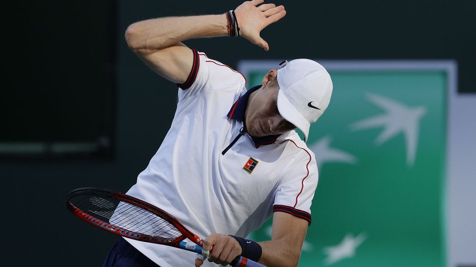 Шаповалов даде положителен тест за КОВИД-19 преди началото на ATP Cup