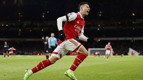 Арсенал продължава да е непоколебим и без Жезус