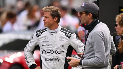 Как Люис Хамилтън критикува актьорската игра на Брад Пит