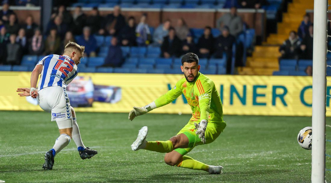 Кошмарно завръщане за Димитър Митов за Абърдийн