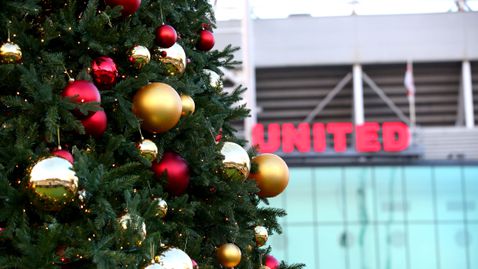 Защо спряха мачовете в Англия на Коледа и се преместиха на 26-и