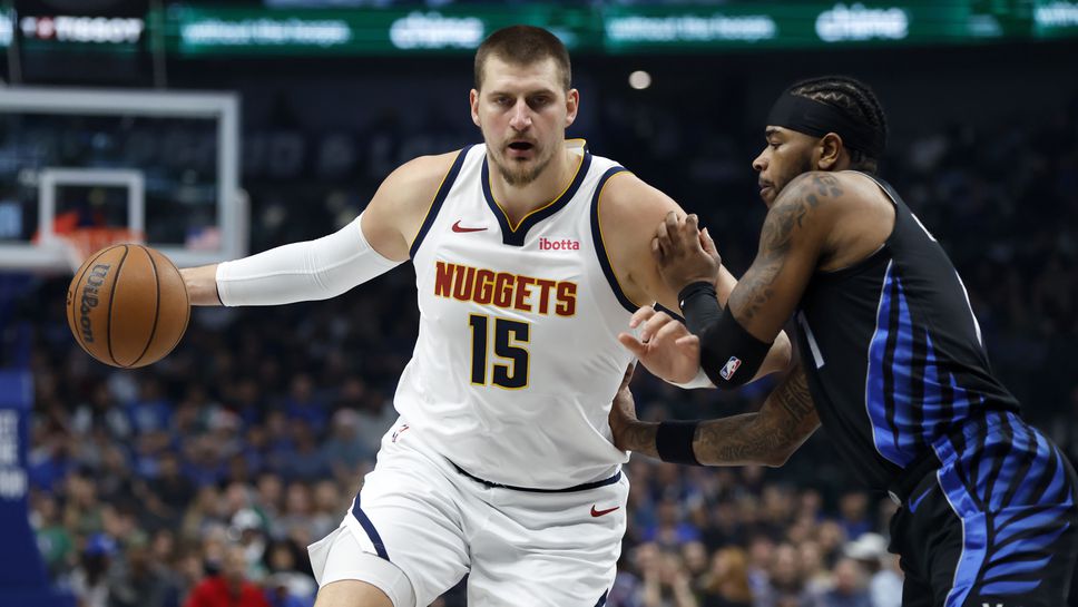 Голдън Стейт се справи с Далас със 126 116 в