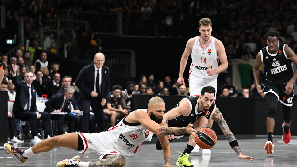 Олимпиакос пропиля преднина от 20 точки, но някак оцеля след късна драма в Болоня