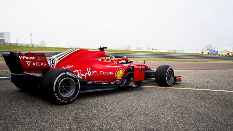 Пирели ще продължи да доставя 13-инчови гуми на отборите във Формула 1