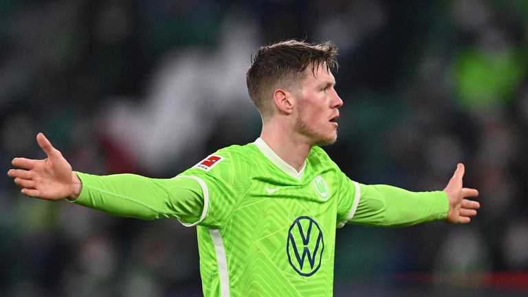  Бърнли се интересува от нидерландски нападател на Волфсбург 