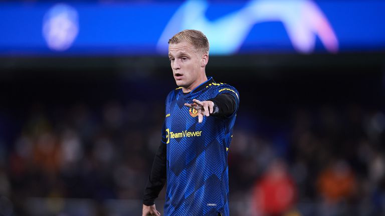  Кристъл Палас пробва да вземе Ван де Беек, Ман Юнайтед се дърпа 