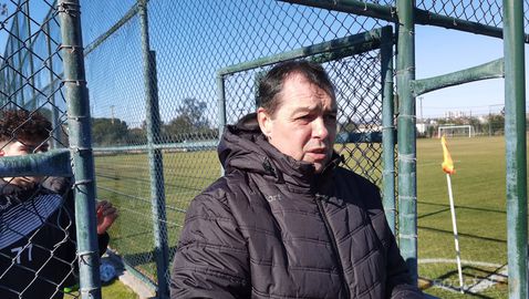 Петър Хубчев проведе първа тренировка с Берое
