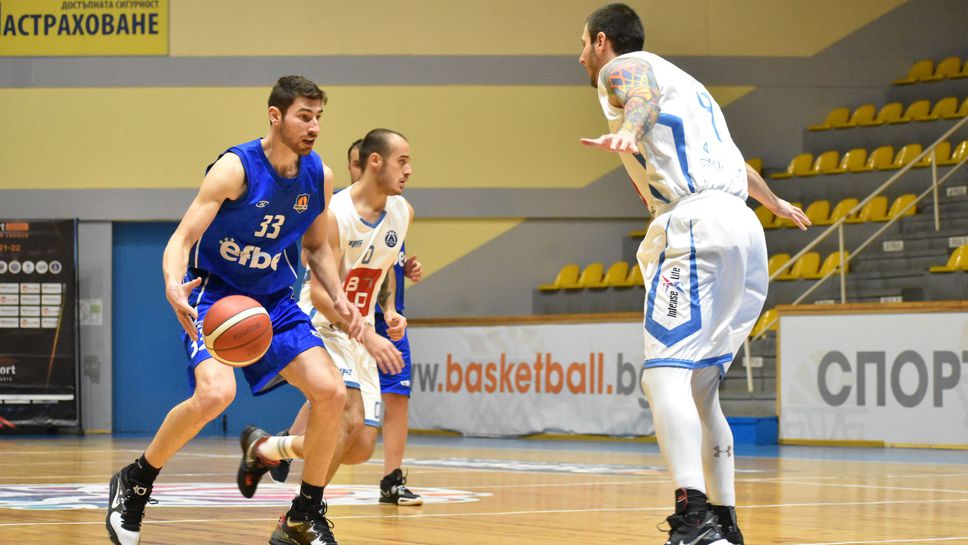 Спортист Своге с труден успех над Левски София 2022