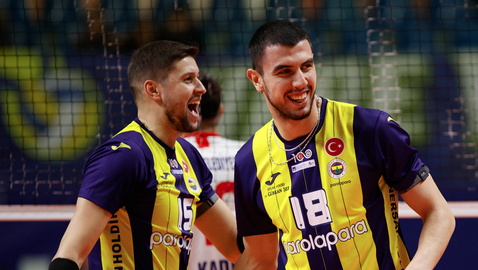 Николай Пенчев с 8 точки, Фенербахче с победа №16 в Турци