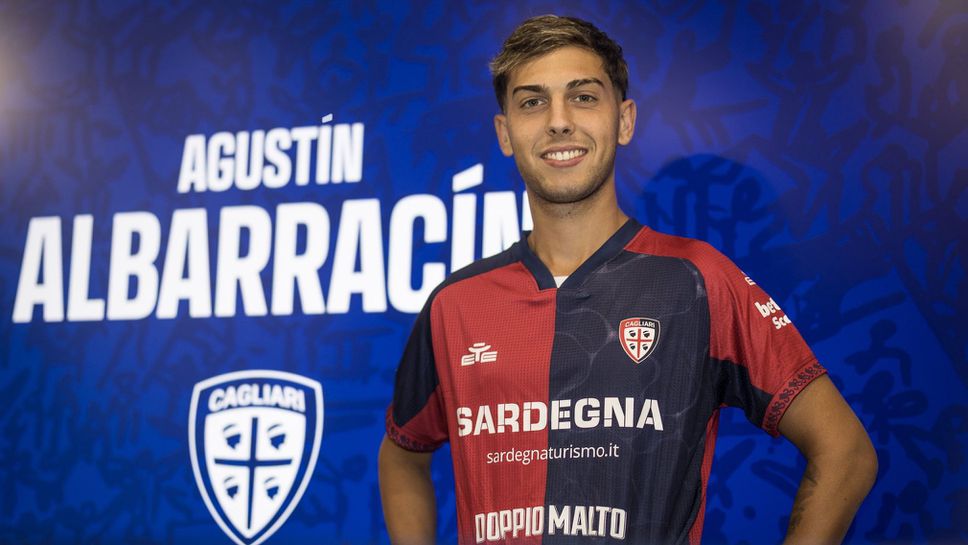 Каляри обяви привличането на нападателя на Бостън РивърАгустинАлбарасин 20 годишният