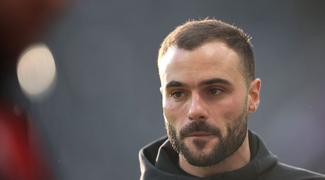 В Айнтрахт не са разсеяни от треньорските проблеми