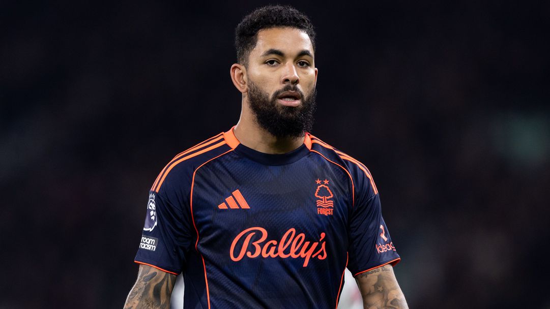 Ювентус се съгласи: Дъглас Луис сменя отбора в Премиър лийг