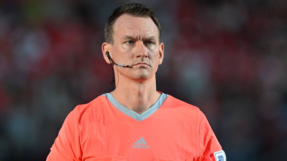 Чешкият съдия Онджей Берка ще ръководи последната среща на българския