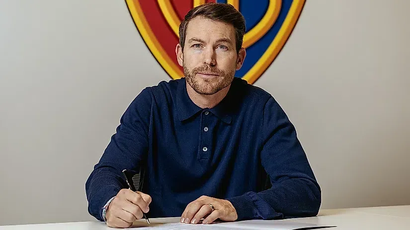 Базел ще спасява сезона с швейцарска легенда от четвърта дивизия