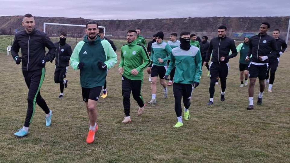 Вихрен тренира в София преди мача с Левски