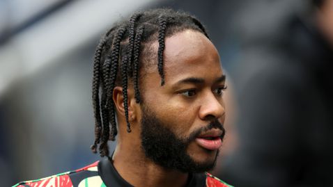  Челси търси метод да се отърве от Стърлинг 