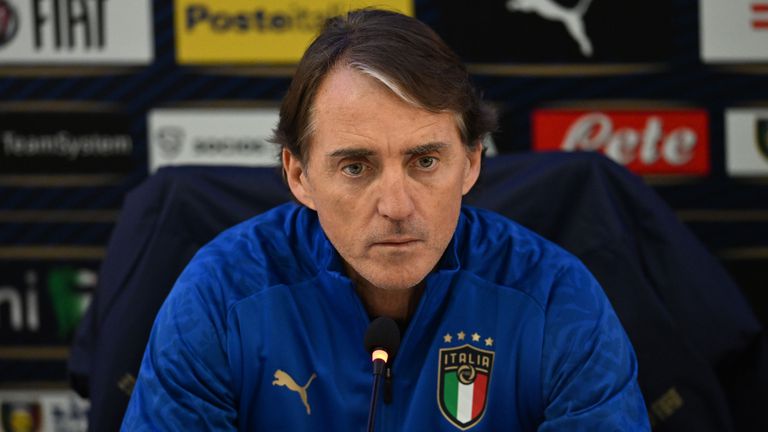  Манчини: В предишното на нападателите им беше по-трудно, само че футболът беше доста хубав 