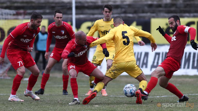 Марек Дупница надигра у дома Пирин Гоце Делчев с 2 0