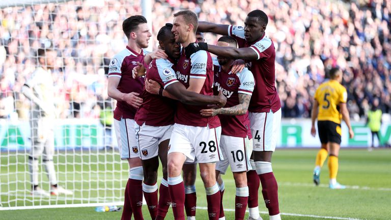  Уест Хам завоюва борбата за Европа 