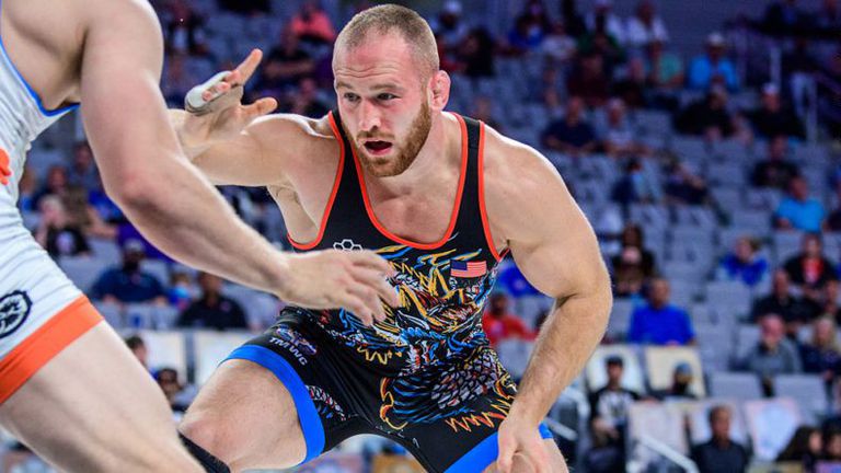 Близо 40 медалисти от големи първенства идват за 60 о издание