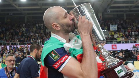 Матей Казийски ще играe в България!